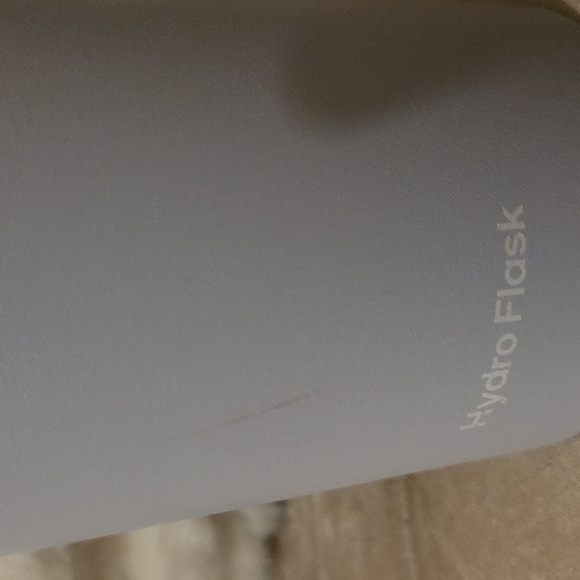 Hydro Flask 24oz Lavender Bottle with Black Lid And Handle - Picture 12 of 12